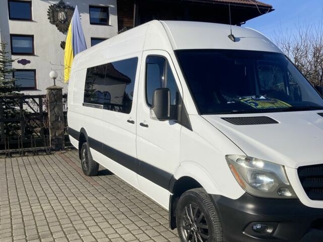 Белый Мерседес Sprinter, объемом двигателя 3 л и пробегом 660 тыс. км за 37500 $, фото 2 на Automoto.ua
