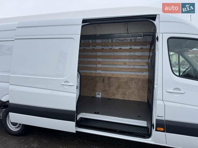 Белый Мерседес Sprinter, объемом двигателя 2.2 л и пробегом 336 тыс. км за 23000 $, фото 43 на Automoto.ua