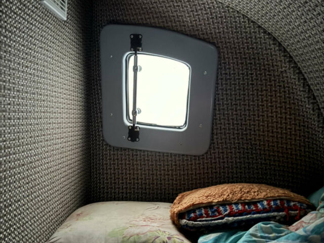 Белый Мерседес Sprinter, объемом двигателя 2.99 л и пробегом 150 тыс. км за 32000 $, фото 32 на Automoto.ua