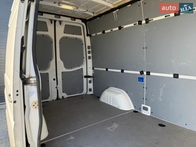 Белый Мерседес Sprinter, объемом двигателя 2.2 л и пробегом 228 тыс. км за 19700 $, фото 47 на Automoto.ua