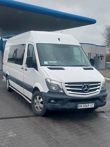 Мерседес Sprinter 2017 у Рокитне на Automoto.ua Білий Мерседес Sprinter, об'ємом двигуна 2.2 л та пробігом 450 тис. км за 17500 $, фото 7 на Automoto.ua