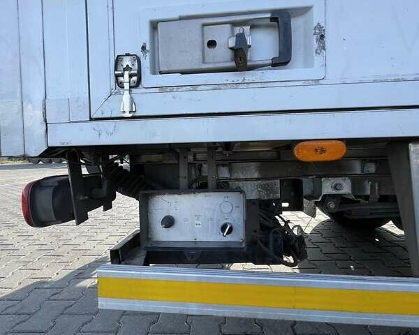 Білий Мерседес Sprinter, об'ємом двигуна 2.2 л та пробігом 245 тис. км за 28000 $, фото 12 на Automoto.ua