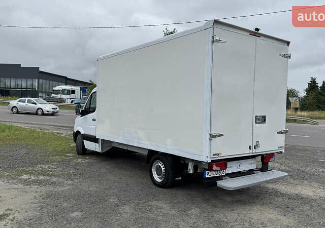 Белый Мерседес Sprinter, объемом двигателя 2.2 л и пробегом 250 тыс. км за 15999 $, фото 9 на Automoto.ua