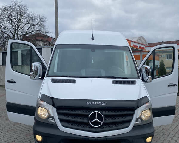 Белый Мерседес Sprinter, объемом двигателя 2.14 л и пробегом 352 тыс. км за 21450 $, фото 11 на Automoto.ua