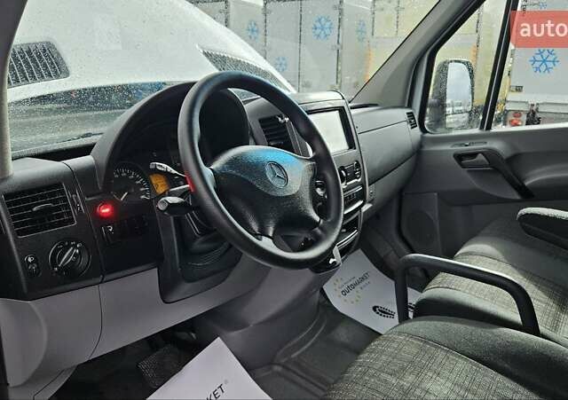 Мерседес Sprinter 2017 у Рівному на Automoto.ua Білий Мерседес Sprinter, об'ємом двигуна 2.2 л та пробігом 175 тис. км за 24800 $, фото 32 на Automoto.ua