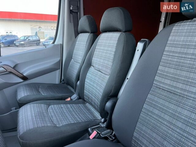 Білий Мерседес Sprinter, об'ємом двигуна 0 л та пробігом 177 тис. км за 23500 $, фото 31 на Automoto.ua