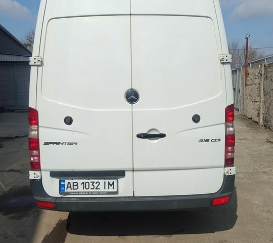 Белый Мерседес Sprinter, объемом двигателя 2.1 л и пробегом 303 тыс. км за 19200 $, фото 25 на Automoto.ua