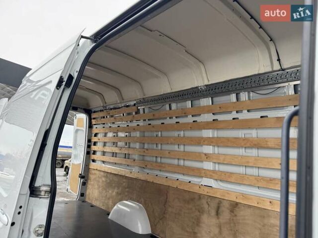 Белый Мерседес Sprinter, объемом двигателя 2.2 л и пробегом 336 тыс. км за 23000 $, фото 46 на Automoto.ua