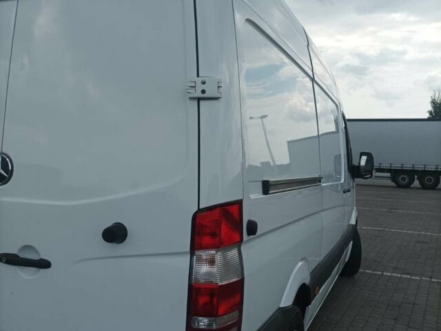 Белый Мерседес Sprinter, объемом двигателя 2.2 л и пробегом 490 тыс. км за 21000 $, фото 14 на Automoto.ua