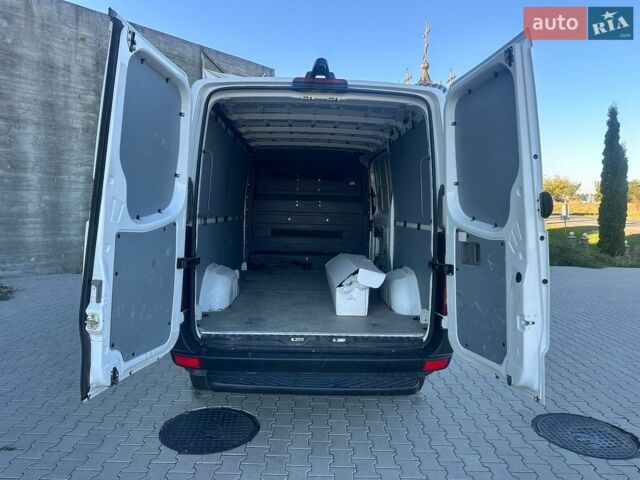 Білий Мерседес Sprinter, об'ємом двигуна 3 л та пробігом 330 тис. км за 30000 $, фото 9 на Automoto.ua