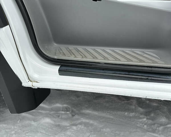 Белый Мерседес Sprinter, объемом двигателя 2.99 л и пробегом 925 тыс. км за 28000 $, фото 29 на Automoto.ua