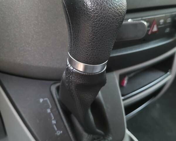 Белый Мерседес Sprinter, объемом двигателя 2.1 л и пробегом 242 тыс. км за 23256 $, фото 8 на Automoto.ua