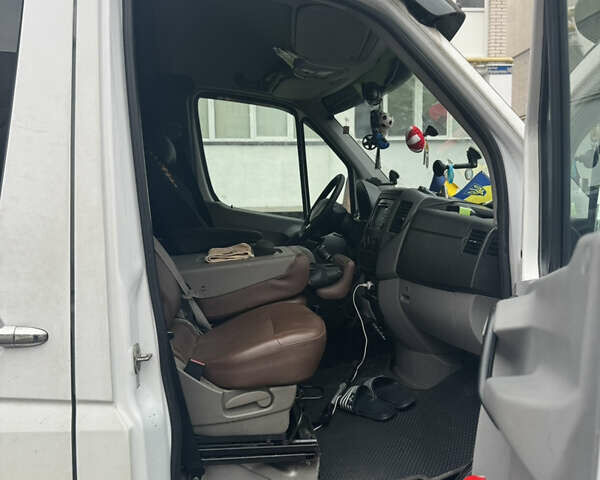 Білий Мерседес Sprinter, об'ємом двигуна 3 л та пробігом 540 тис. км за 30000 $, фото 6 на Automoto.ua