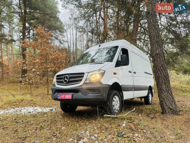 Белый Мерседес Sprinter, объемом двигателя 2.2 л и пробегом 1 тыс. км за 36000 $, фото 3 на Automoto.ua