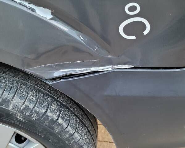 Белый Мерседес Sprinter, объемом двигателя 2.1 л и пробегом 242 тыс. км за 23256 $, фото 18 на Automoto.ua