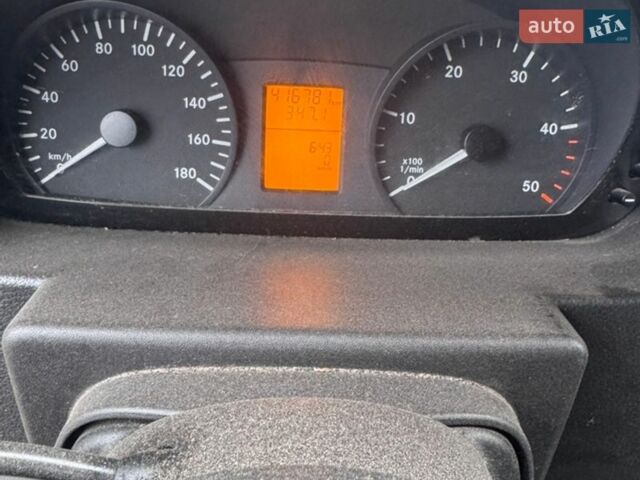 Білий Мерседес Sprinter, об'ємом двигуна 2.99 л та пробігом 417 тис. км за 29000 $, фото 5 на Automoto.ua