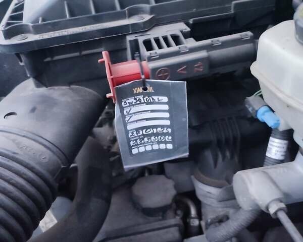 Білий Мерседес Sprinter, об'ємом двигуна 3 л та пробігом 360 тис. км за 30000 $, фото 12 на Automoto.ua