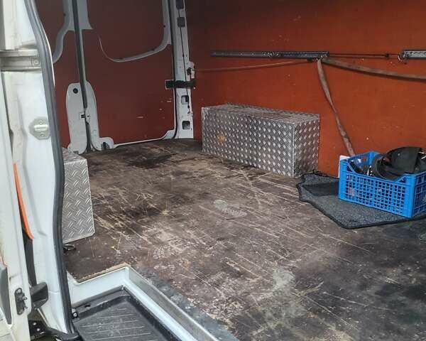 Белый Мерседес Sprinter, объемом двигателя 2.1 л и пробегом 242 тыс. км за 23256 $, фото 10 на Automoto.ua