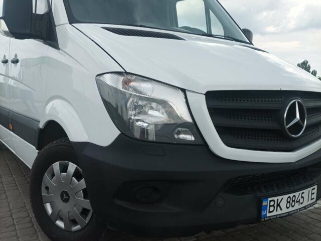 Белый Мерседес Sprinter, объемом двигателя 2.2 л и пробегом 490 тыс. км за 21000 $, фото 5 на Automoto.ua