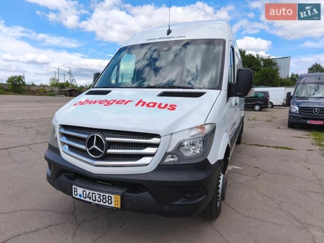 Белый Мерседес Sprinter, объемом двигателя 0 л и пробегом 177 тыс. км за 29900 $, фото 1 на Automoto.ua
