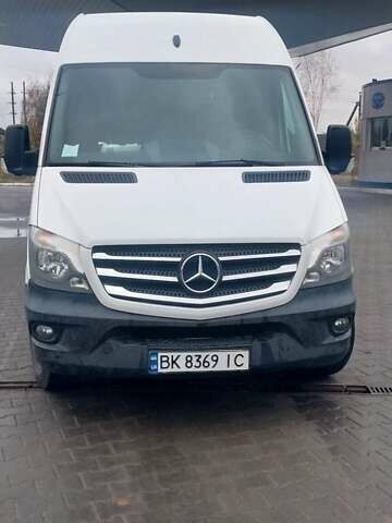 Мерседес Sprinter 2017 у Рокитне на Automoto.ua Білий Мерседес Sprinter, об'ємом двигуна 2.2 л та пробігом 450 тис. км за 17500 $, фото 8 на Automoto.ua