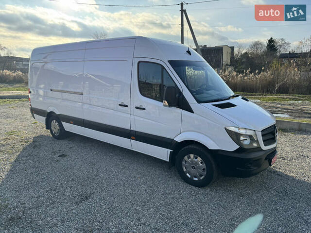 Белый Мерседес Sprinter, объемом двигателя 1.8 л и пробегом 378 тыс. км за 18300 $, фото 1 на Automoto.ua