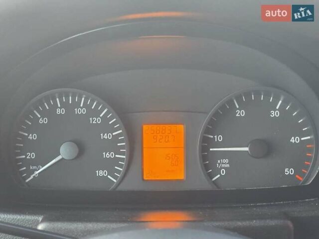 Белый Мерседес Sprinter, объемом двигателя 3 л и пробегом 258 тыс. км за 31500 $, фото 9 на Automoto.ua