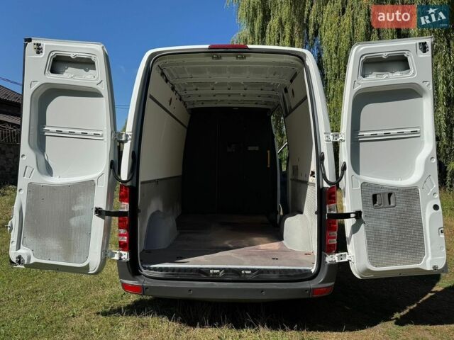 Белый Мерседес Sprinter, объемом двигателя 2.2 л и пробегом 399 тыс. км за 19300 $, фото 55 на Automoto.ua