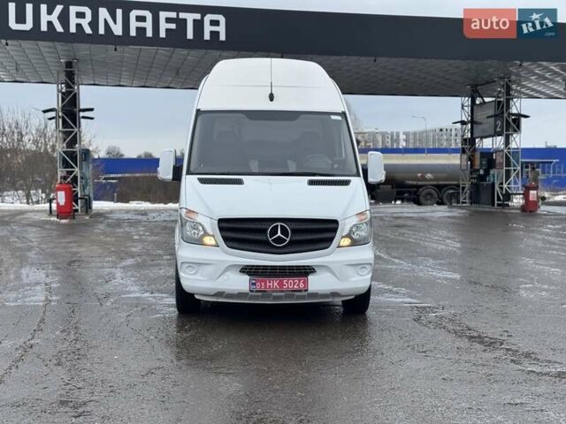 Белый Мерседес Sprinter, объемом двигателя 2.2 л и пробегом 336 тыс. км за 23000 $, фото 3 на Automoto.ua