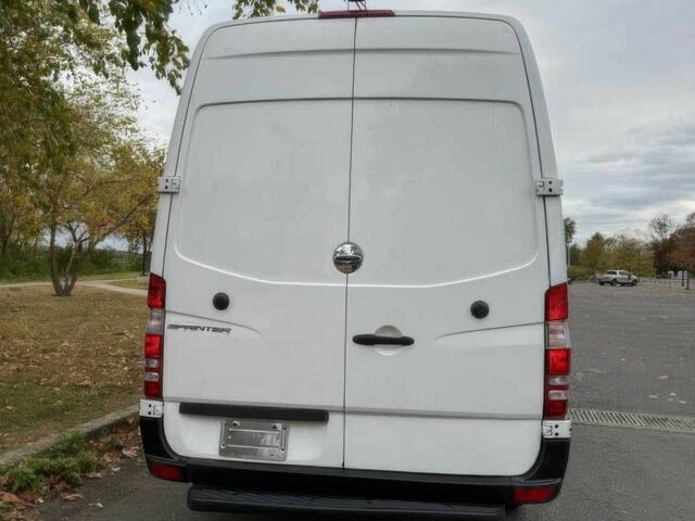 Білий Мерседес Sprinter, об'ємом двигуна 3 л та пробігом 88 тис. км за 10500 $, фото 5 на Automoto.ua