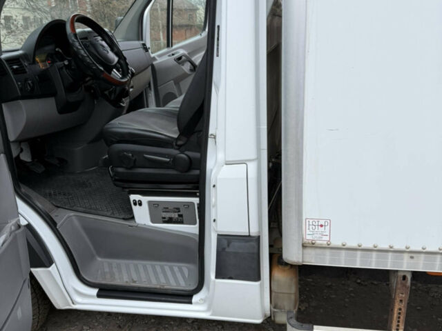 Белый Мерседес Sprinter, объемом двигателя 2.99 л и пробегом 150 тыс. км за 32000 $, фото 22 на Automoto.ua
