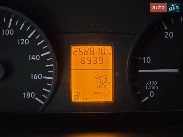 Білий Мерседес Sprinter, об'ємом двигуна 3 л та пробігом 258 тис. км за 31500 $, фото 6 на Automoto.ua