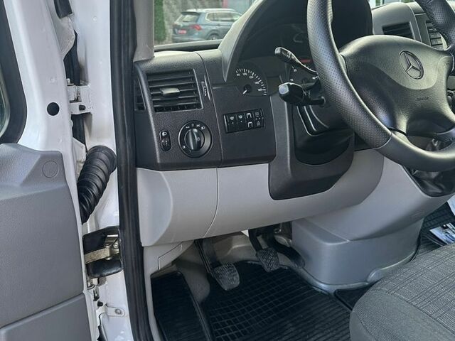 Білий Мерседес Sprinter, об'ємом двигуна 3 л та пробігом 304 тис. км за 34800 $, фото 50 на Automoto.ua