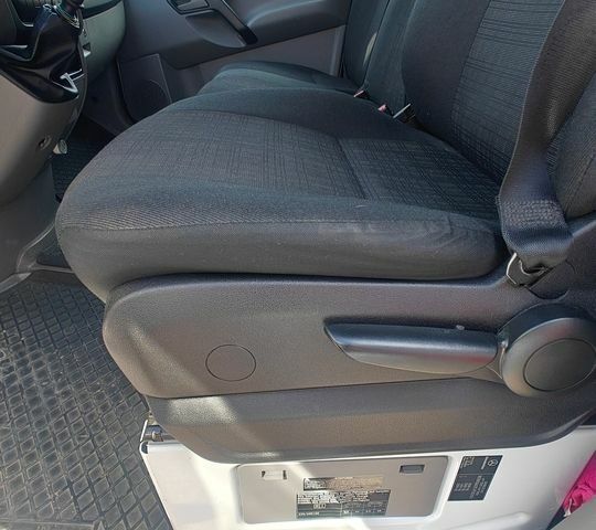 Белый Мерседес Sprinter, объемом двигателя 2.1 л и пробегом 303 тыс. км за 19200 $, фото 18 на Automoto.ua