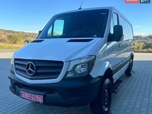 Білий Мерседес Sprinter, об'ємом двигуна 3 л та пробігом 330 тис. км за 30000 $, фото 3 на Automoto.ua