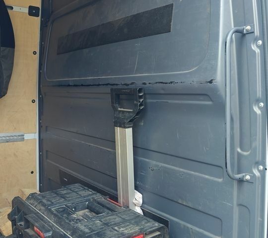 Белый Мерседес Sprinter, объемом двигателя 2.1 л и пробегом 303 тыс. км за 19200 $, фото 10 на Automoto.ua