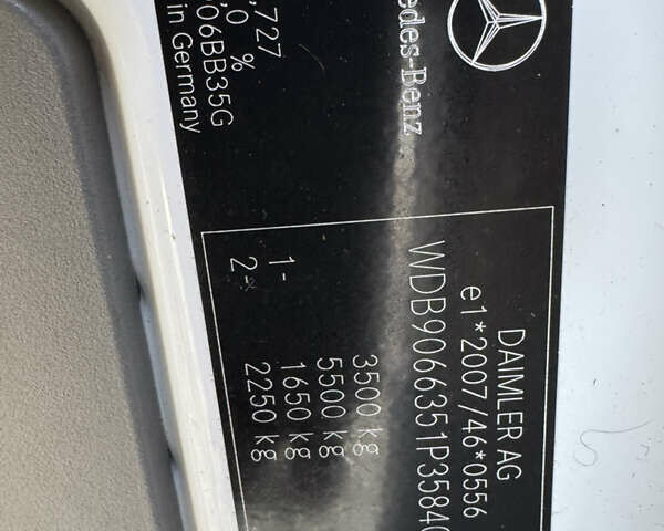 Белый Мерседес Sprinter, объемом двигателя 1.8 л и пробегом 378 тыс. км за 18300 $, фото 91 на Automoto.ua