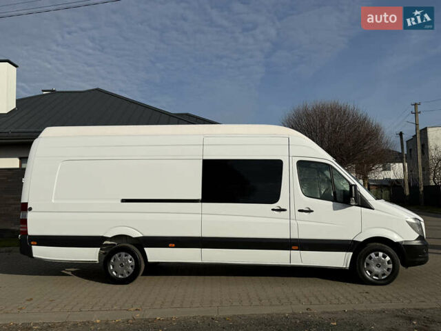 Белый Мерседес Sprinter, объемом двигателя 2.2 л и пробегом 316 тыс. км за 18900 $, фото 3 на Automoto.ua