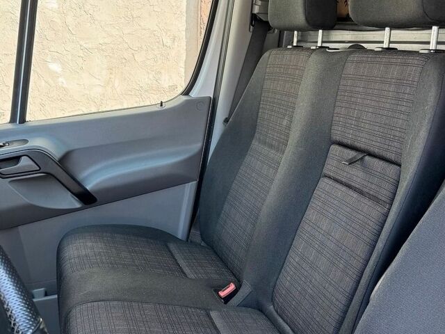 Белый Мерседес Sprinter, объемом двигателя 2.14 л и пробегом 223 тыс. км за 21000 $, фото 17 на Automoto.ua