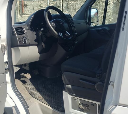 Белый Мерседес Sprinter, объемом двигателя 2.1 л и пробегом 303 тыс. км за 19200 $, фото 20 на Automoto.ua