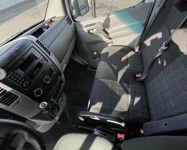 Білий Мерседес Sprinter, об'ємом двигуна 2.2 л та пробігом 245 тис. км за 28000 $, фото 11 на Automoto.ua