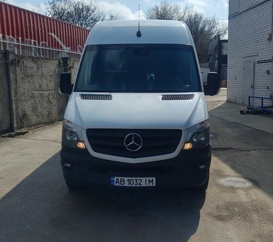 Белый Мерседес Sprinter, объемом двигателя 2.1 л и пробегом 303 тыс. км за 19200 $, фото 29 на Automoto.ua