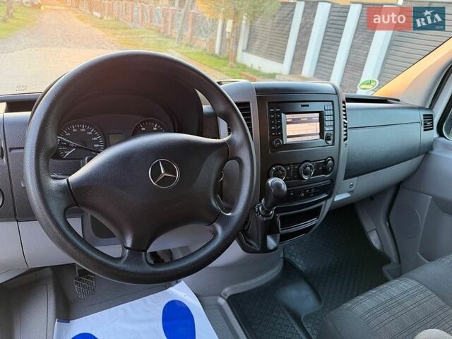Белый Мерседес Sprinter, объемом двигателя 0 л и пробегом 356 тыс. км за 17500 $, фото 8 на Automoto.ua