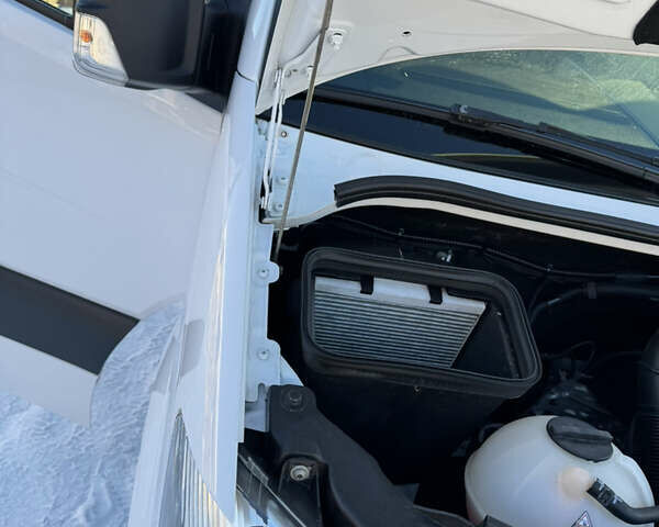 Білий Мерседес Sprinter, об'ємом двигуна 2.2 л та пробігом 387 тис. км за 18850 $, фото 57 на Automoto.ua