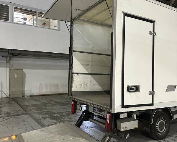 Белый Мерседес Sprinter, объемом двигателя 2.2 л и пробегом 316 тыс. км за 21000 $, фото 13 на Automoto.ua