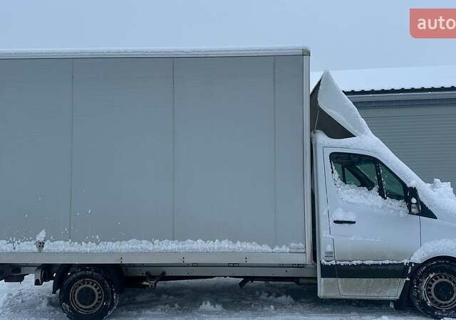 Белый Мерседес Sprinter, объемом двигателя 3 л и пробегом 364 тыс. км за 28000 $, фото 2 на Automoto.ua
