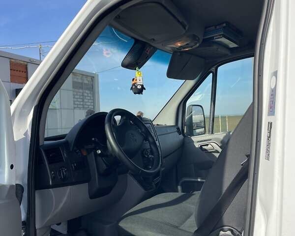 Білий Мерседес Sprinter, об'ємом двигуна 2.2 л та пробігом 245 тис. км за 28000 $, фото 10 на Automoto.ua