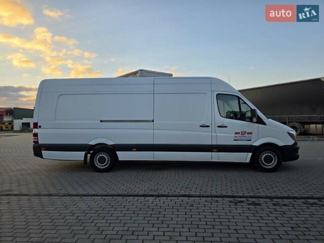 Белый Мерседес Sprinter, объемом двигателя 3 л и пробегом 258 тыс. км за 31500 $, фото 4 на Automoto.ua