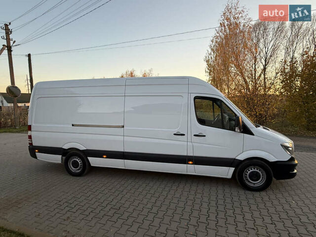 Белый Мерседес Sprinter, объемом двигателя 0 л и пробегом 348 тыс. км за 19300 $, фото 5 на Automoto.ua