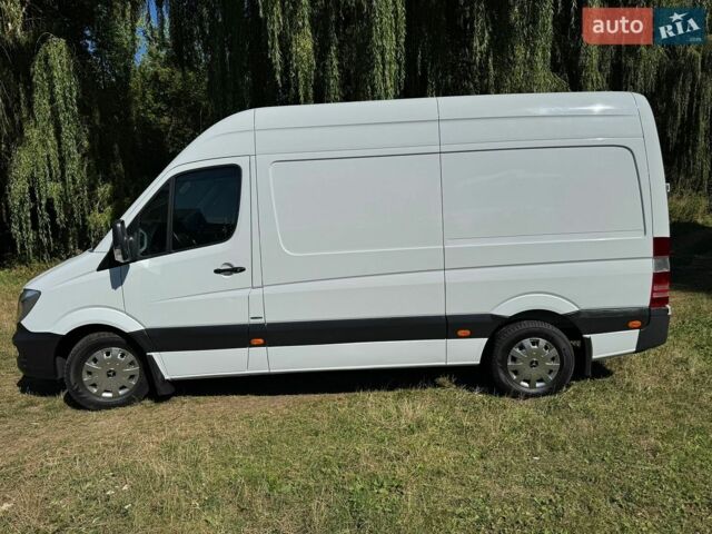 Белый Мерседес Sprinter, объемом двигателя 2.2 л и пробегом 399 тыс. км за 19300 $, фото 21 на Automoto.ua